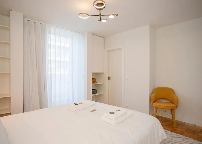 Liiiving In Porto - Design Bright House