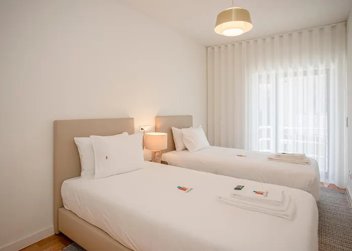 Liiiving In Porto - Design Bright House