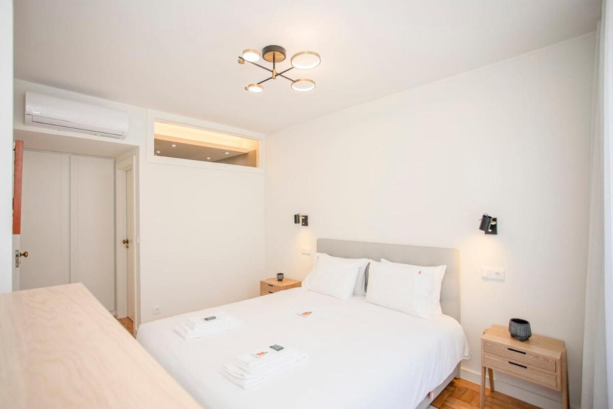 Liiiving In - Design Bright House Holiday home Porto